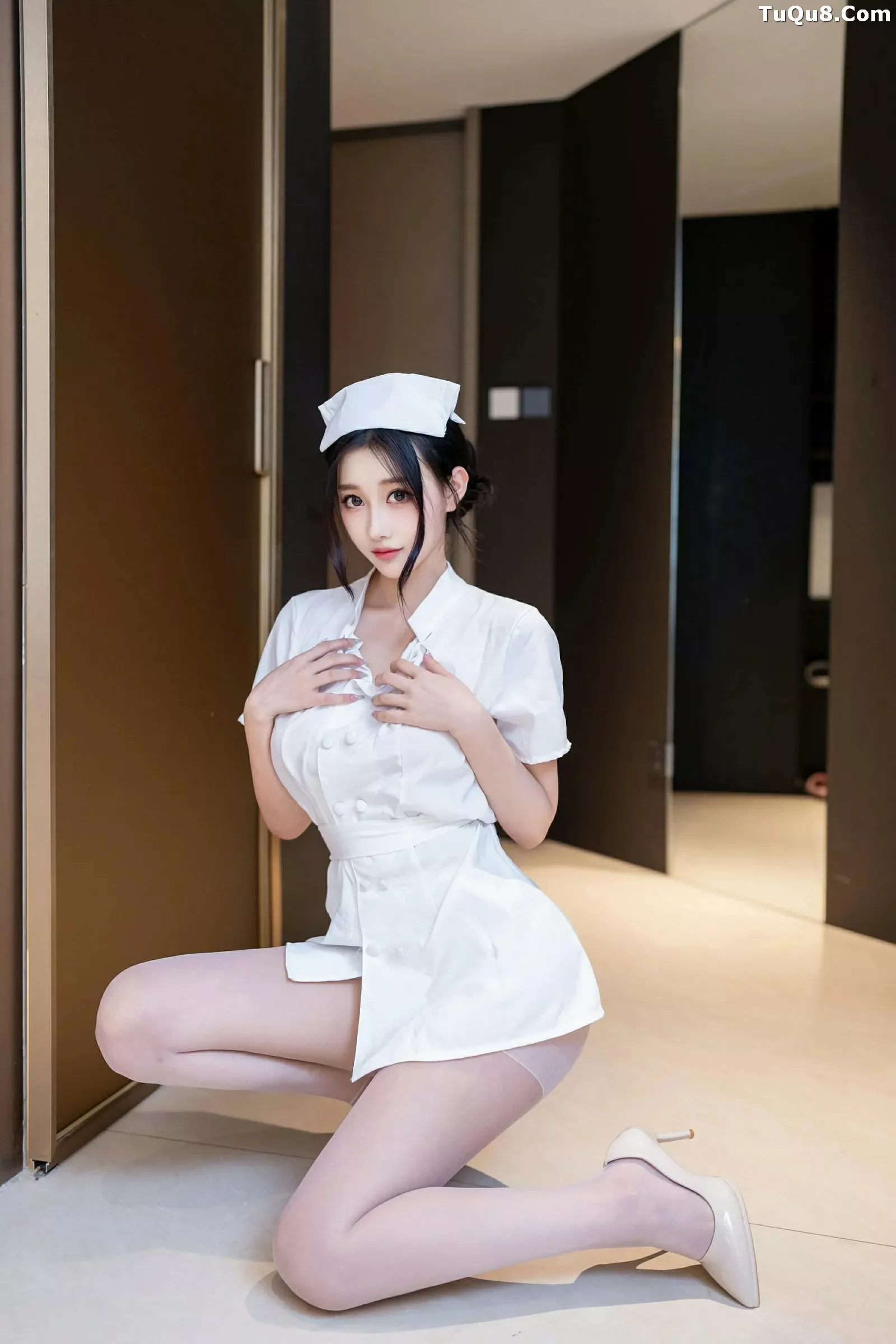 Xgyw.Org_[XINGYAN星颜社]VOL.362_新人模特木森vita性感白色护士制服露丰满身材胶带遮点诱惑写真79P