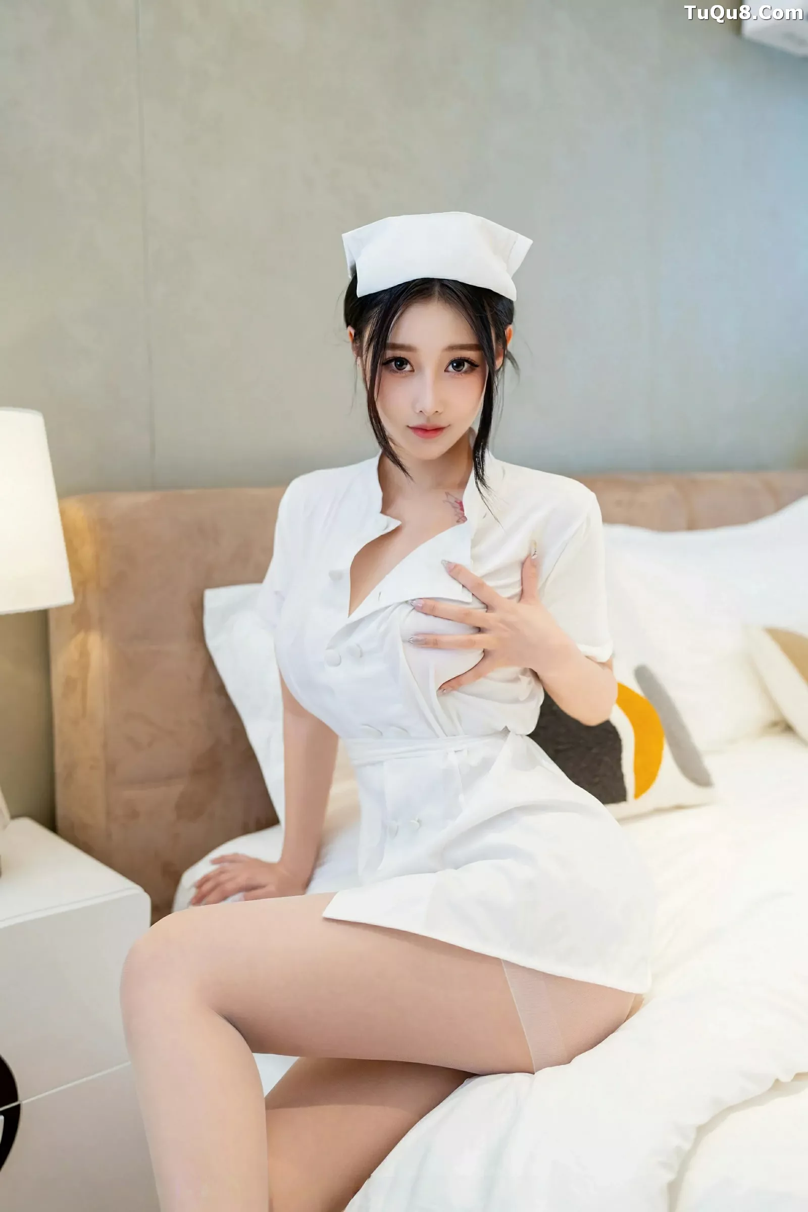 Xgyw.Org_[XINGYAN星颜社]VOL.362_新人模特木森vita性感白色护士制服露丰满身材胶带遮点诱惑写真79P