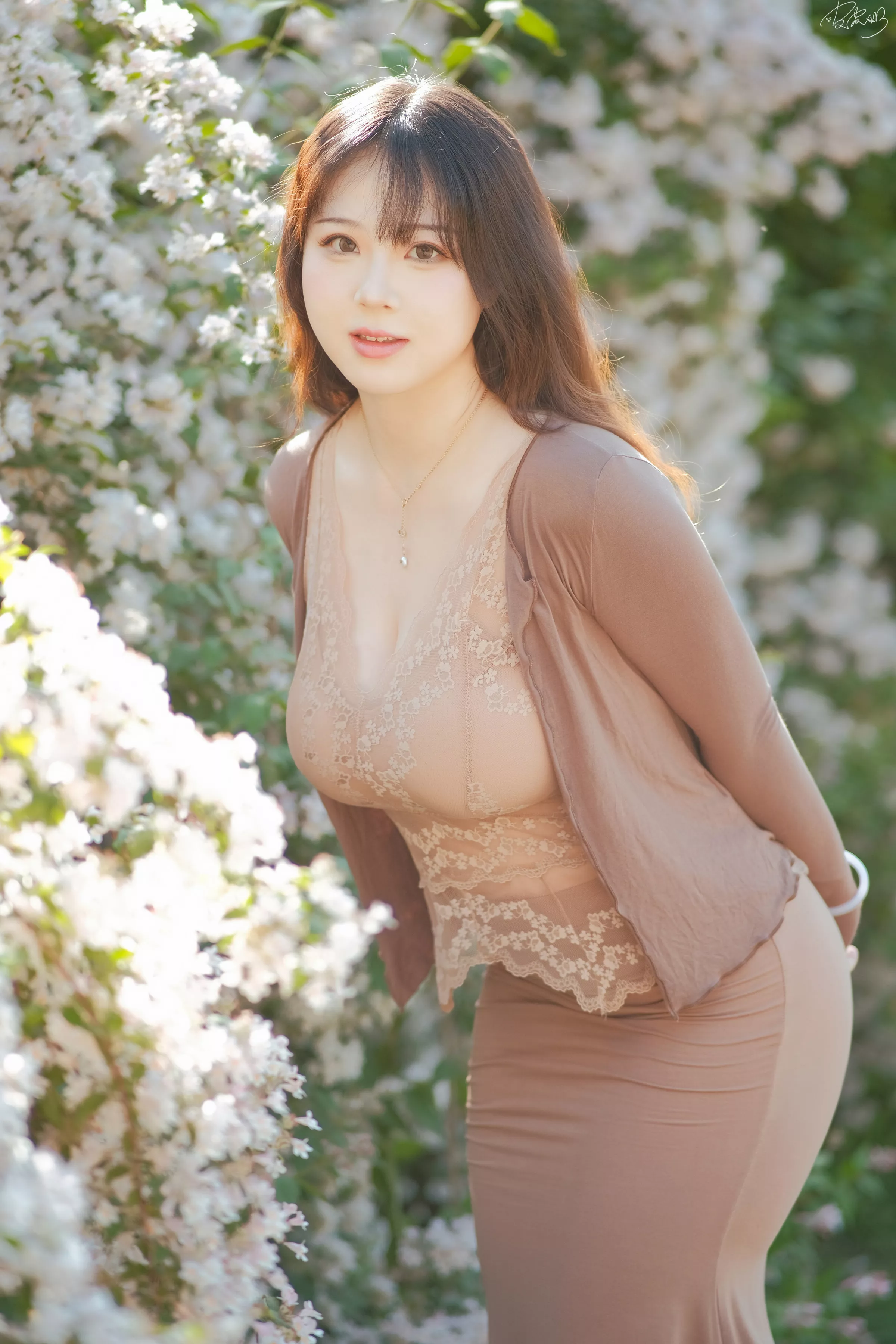 Xgyw.Org_网络美女皮皮奶可可爱了啦猥实人妻主题户外性感套装露浅色蕾丝内衣秀丰满身材诱惑写真54P