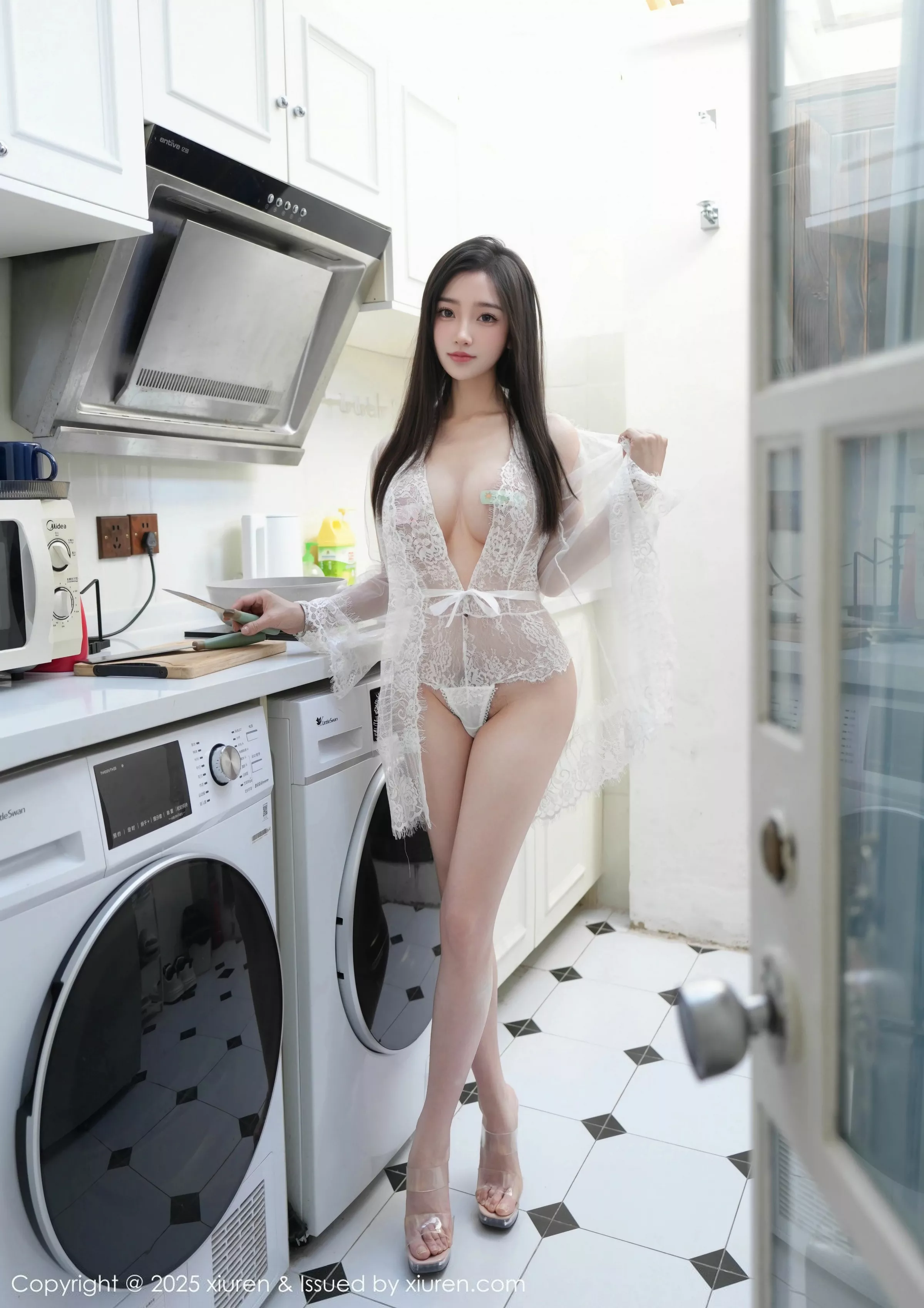Xgyw.Org_[XiuRen秀人网]No.10525_模特Annie_baby性感白色蕾丝情趣服饰秀凹凸身材惹火诱惑写真81P