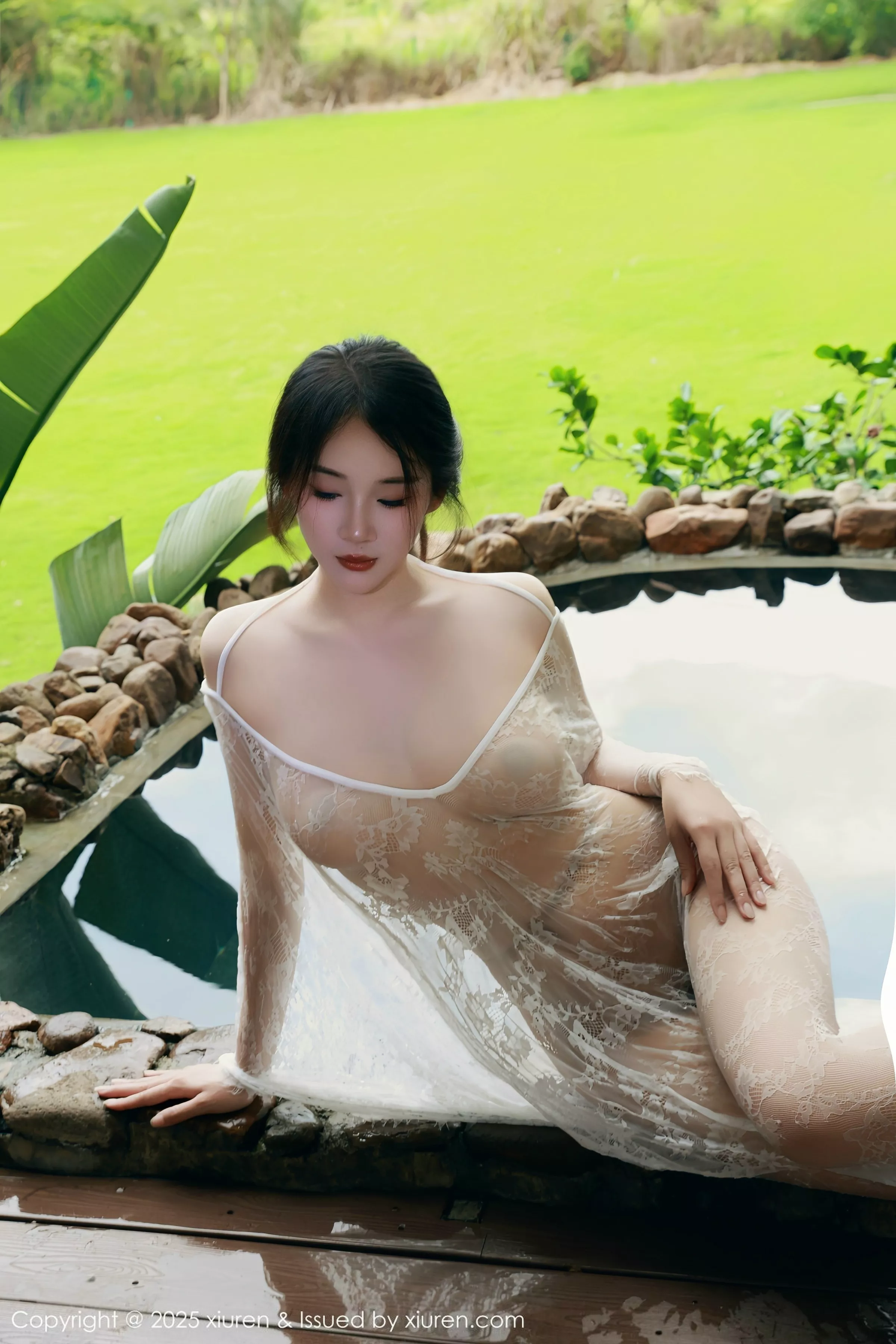 Xgyw.Org_[XiuRen秀人网]No.10538_模特南乔性感浅绿色旗袍服饰配超薄无内肉丝秀完美身材诱惑写真84P