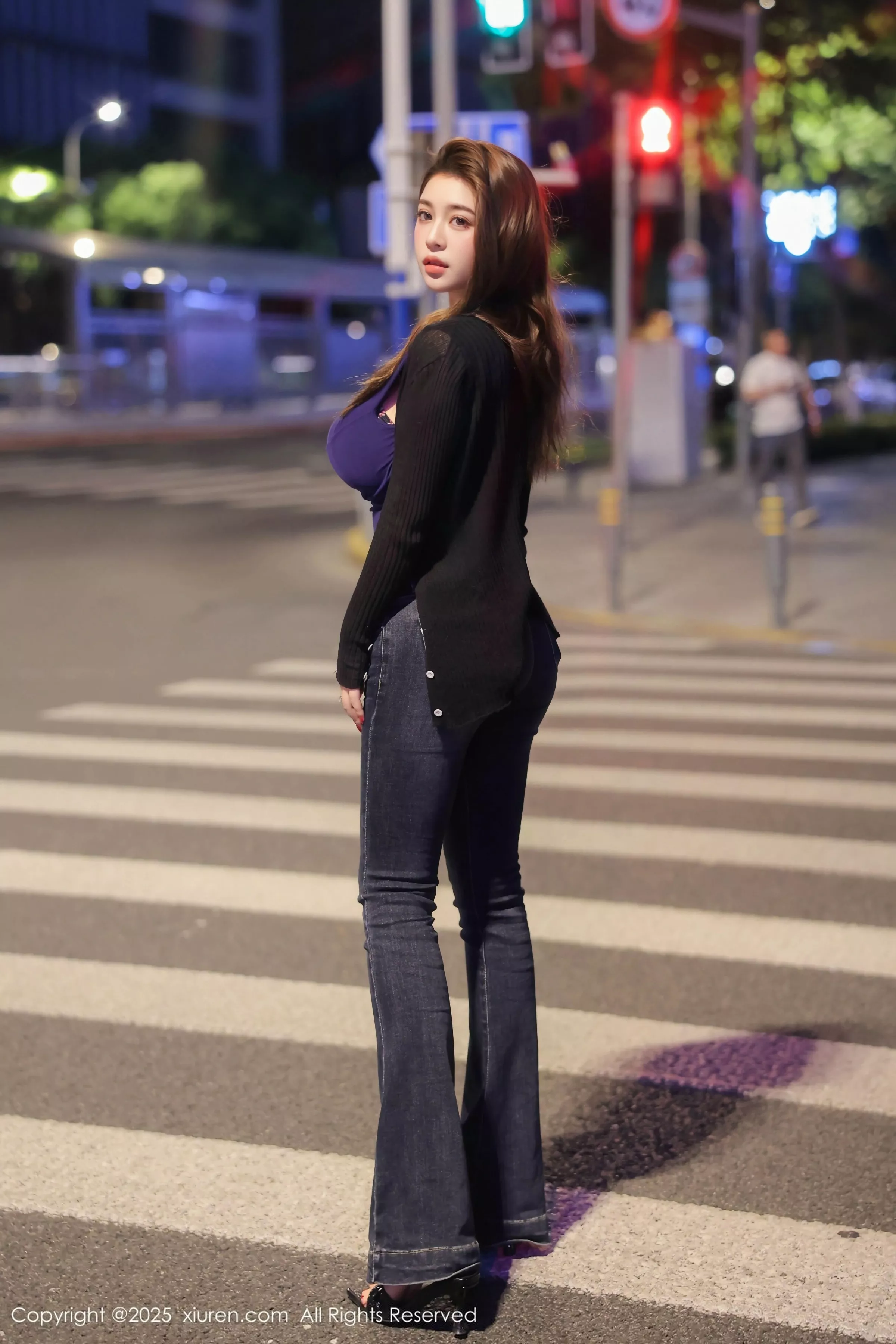 Xgyw.Org_[XiuRen秀人网]No.10437_新人模特ＪＯＪＯ性感深色内衣配黑色牛仔裤秀丰腴身材诱惑写真78P