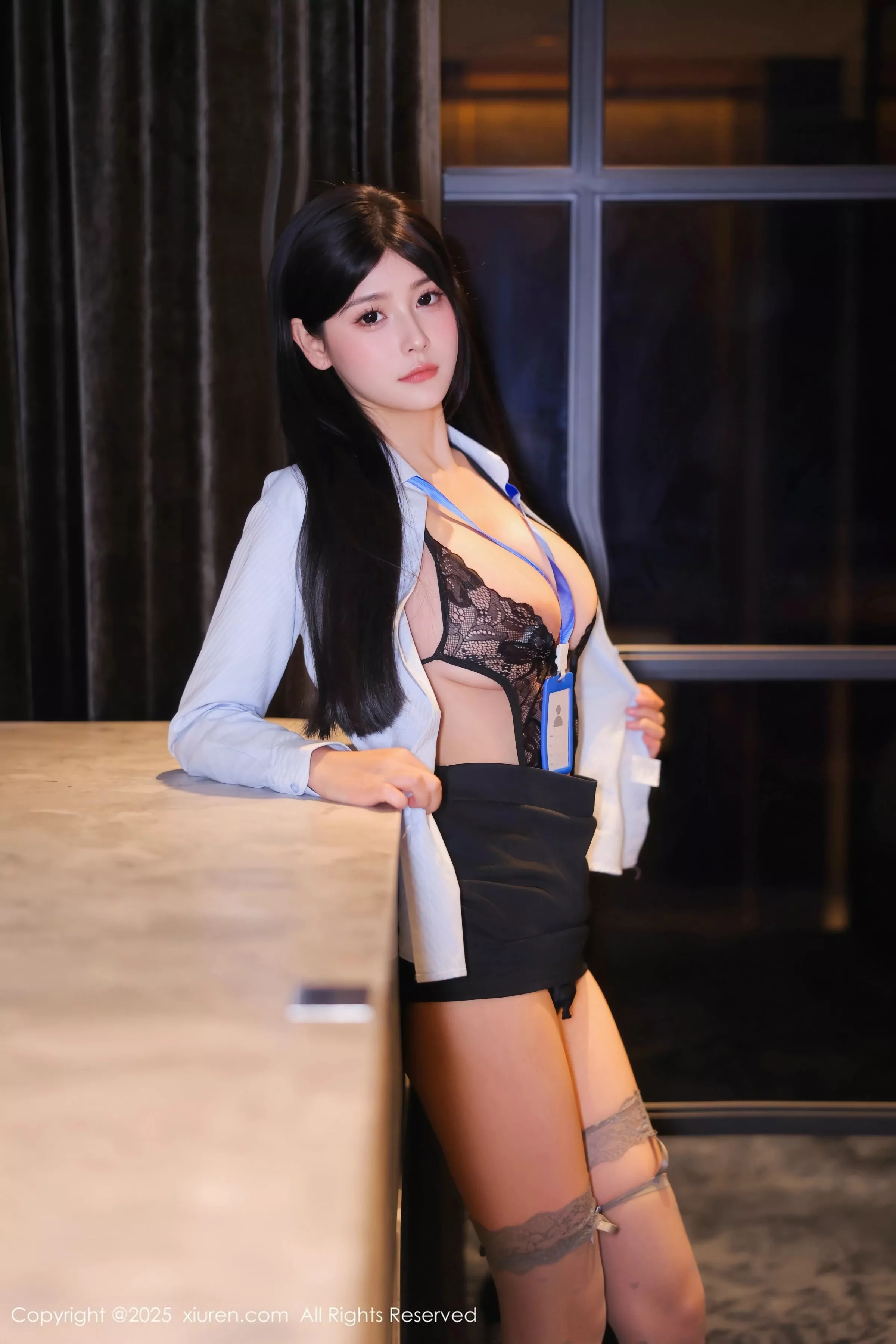 Xgyw.Org_[XiuRen秀人网]No.10440_模特余安安OL服饰露黑色情趣内衣配灰丝袜秀凹凸身材诱惑写真69P