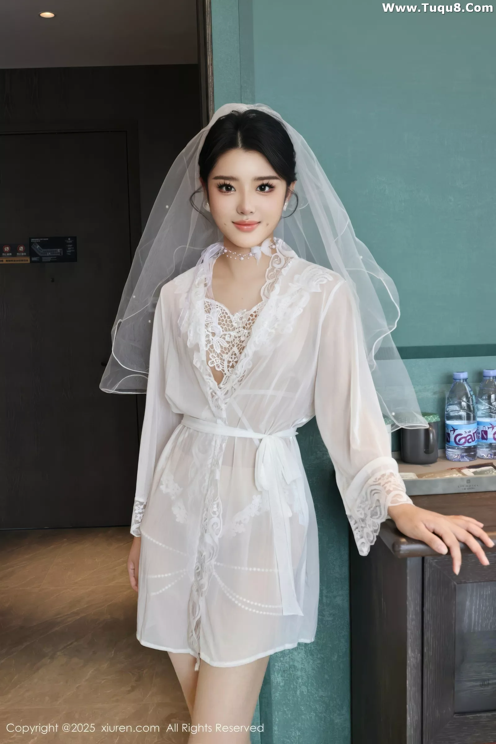 Xgyw.Org_[XiuRen秀人网]No.10559_新人模特糯梨子性感白色情趣婚纱配白色丝袜秀曼妙身姿诱惑写真70P