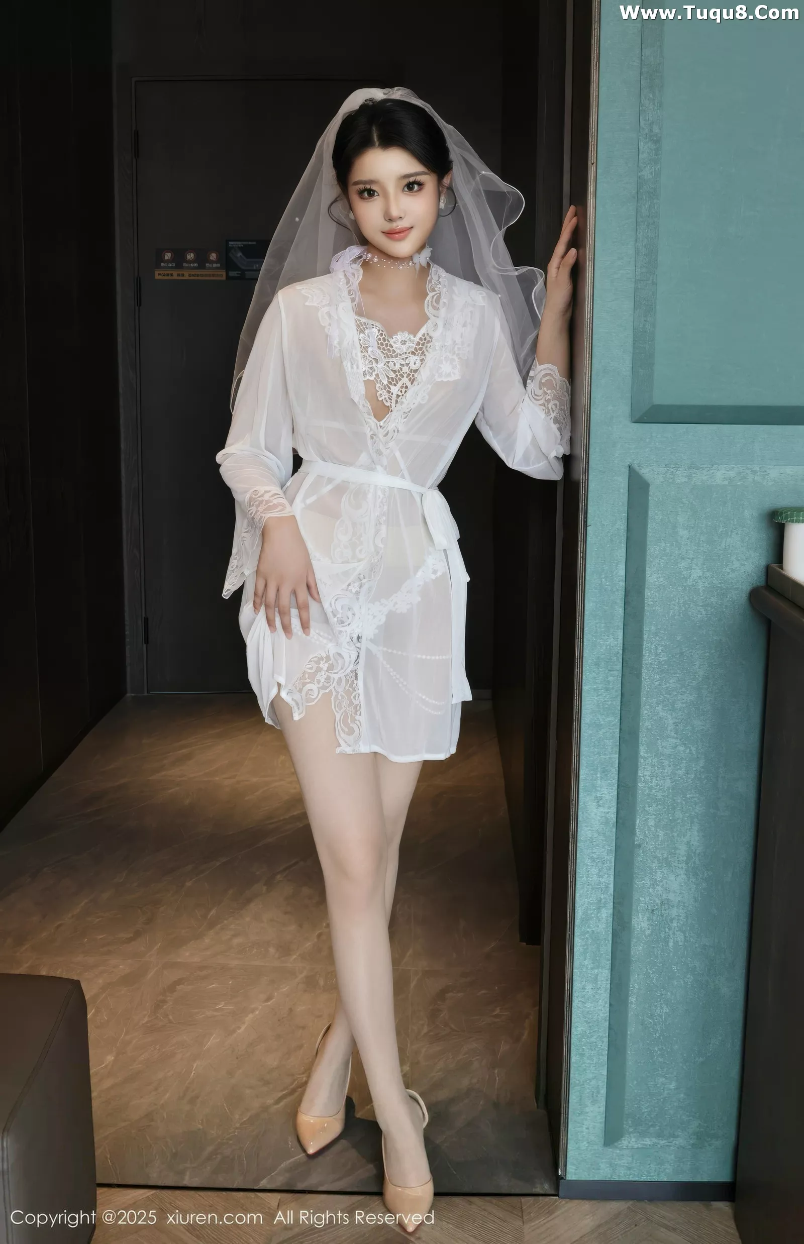 Xgyw.Org_[XiuRen秀人网]No.10559_新人模特糯梨子性感白色情趣婚纱配白色丝袜秀曼妙身姿诱惑写真70P