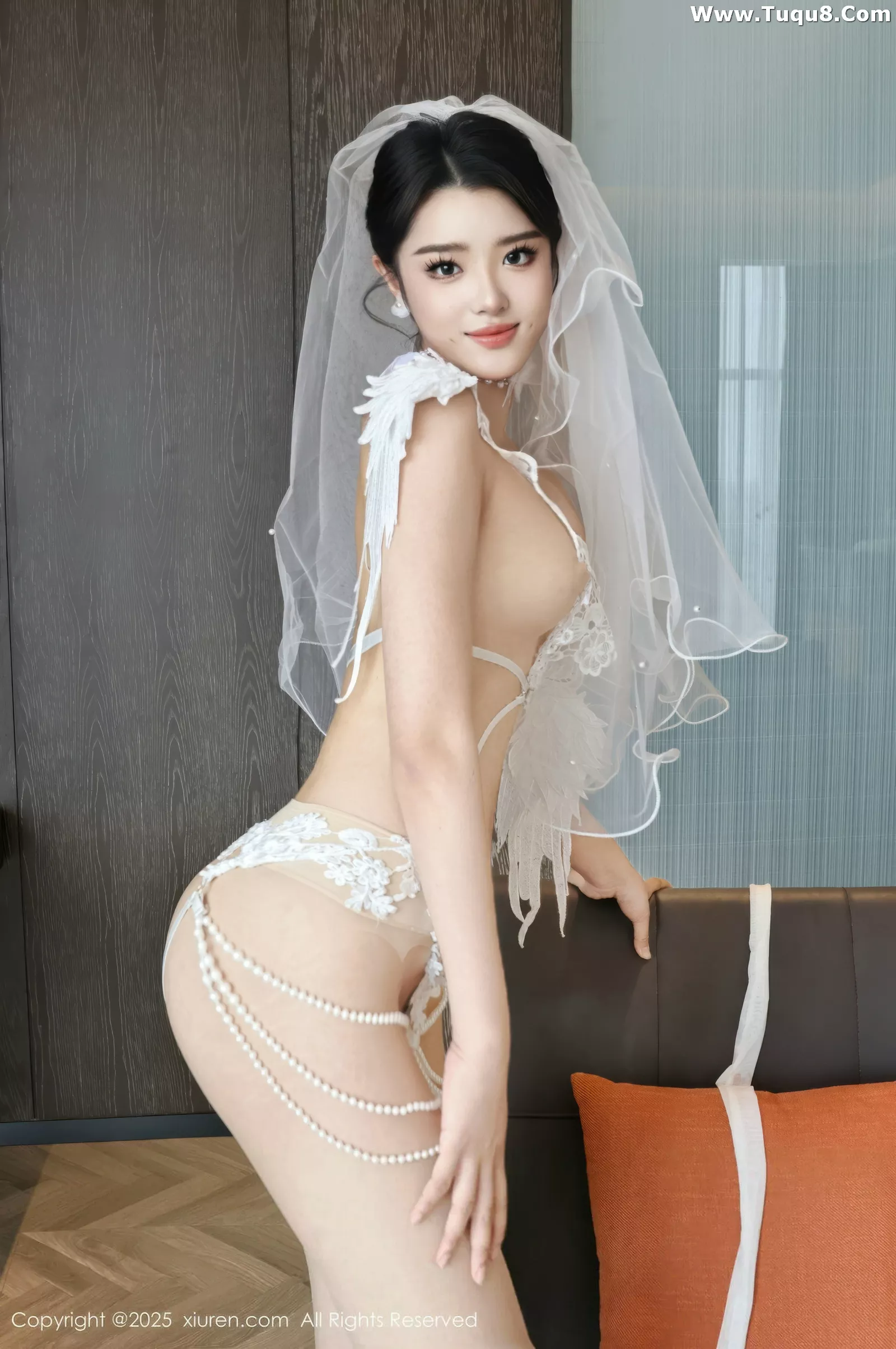 Xgyw.Org_[XiuRen秀人网]No.10559_新人模特糯梨子性感白色情趣婚纱配白色丝袜秀曼妙身姿诱惑写真70P