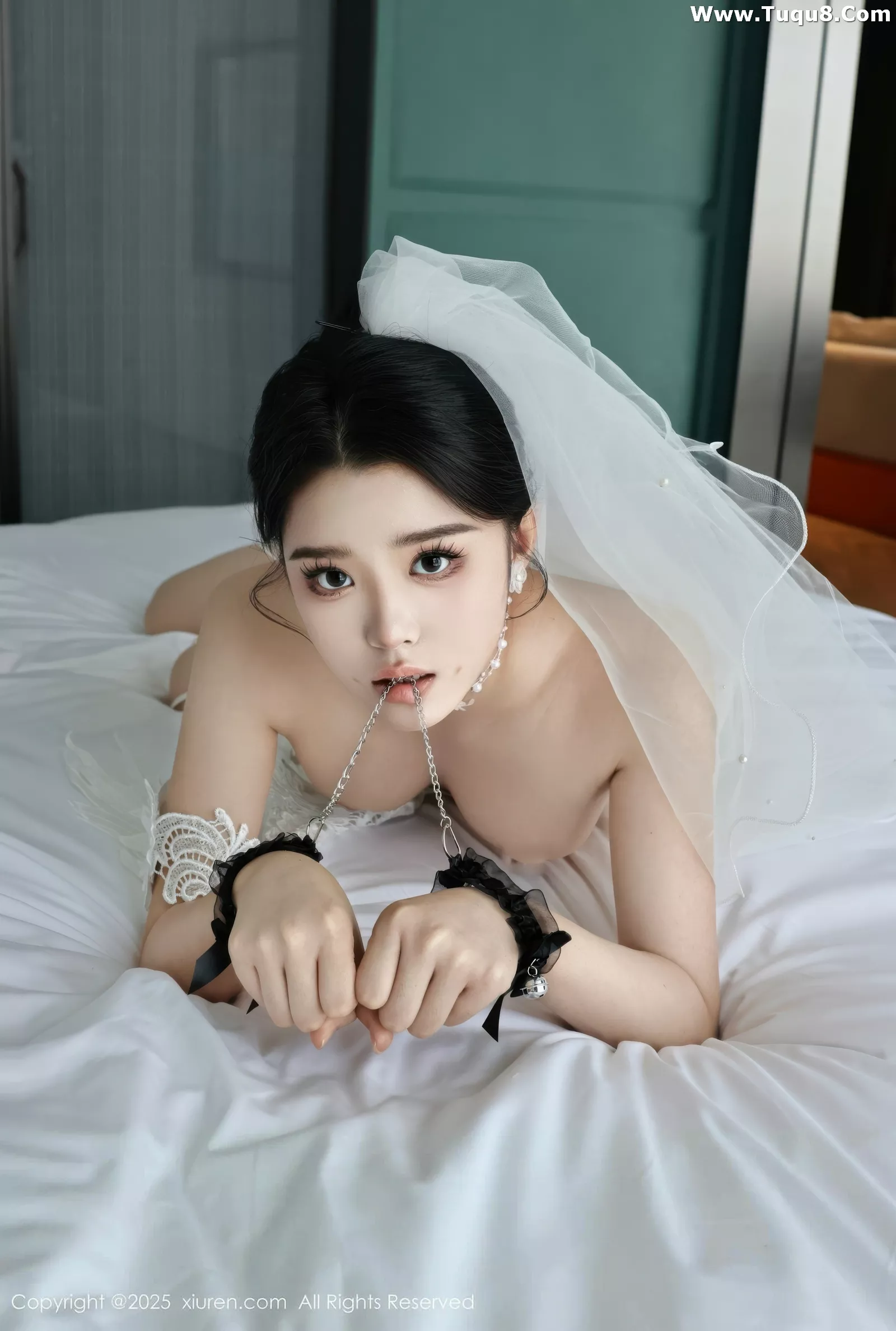 Xgyw.Org_[XiuRen秀人网]No.10559_新人模特糯梨子性感白色情趣婚纱配白色丝袜秀曼妙身姿诱惑写真70P