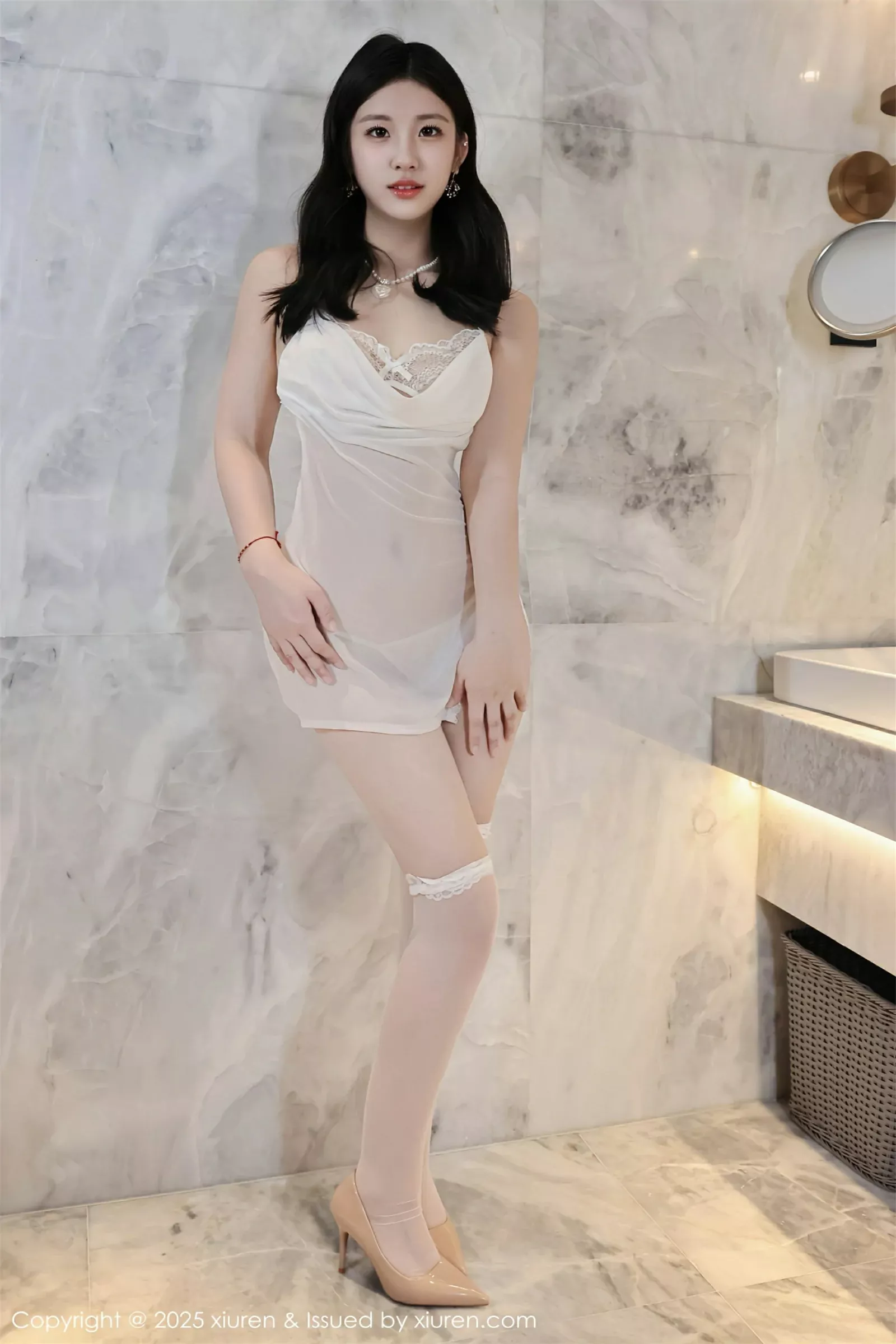 Xgyw.Org_[XiuRen秀人网]No.10609_模特小芭乐性感白色吊带睡裙配白色丝袜秀曼妙身材诱惑写真79P