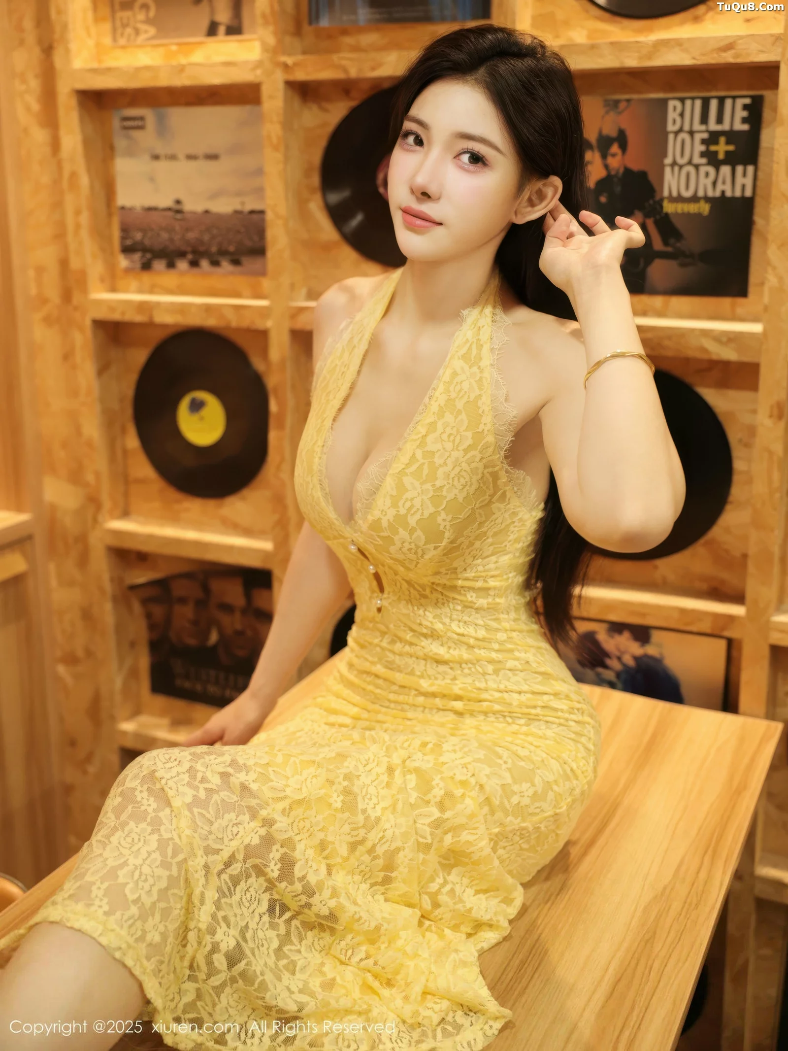 Xgyw.Org_[XiuRen秀人网]No.10715_模特梨霜儿性感黄色蕾丝连衣长裙半脱秀高挑丰腴身材诱惑写真78P