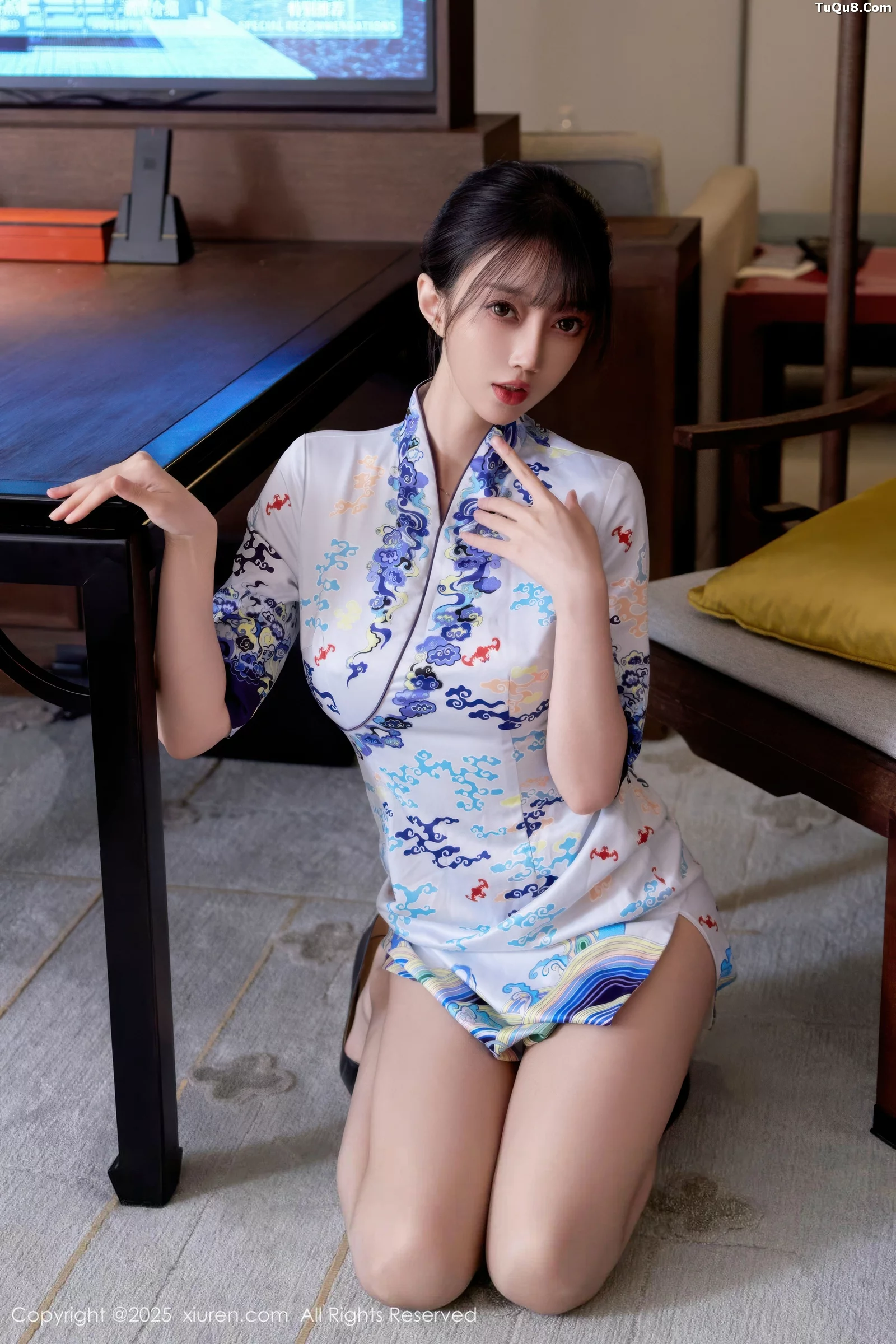 Xgyw.Org_[XiuRen秀人网]No.10741_模特玥儿玥er性感空姐制服旗袍配超薄肉色秀完美身材诱惑写真75P