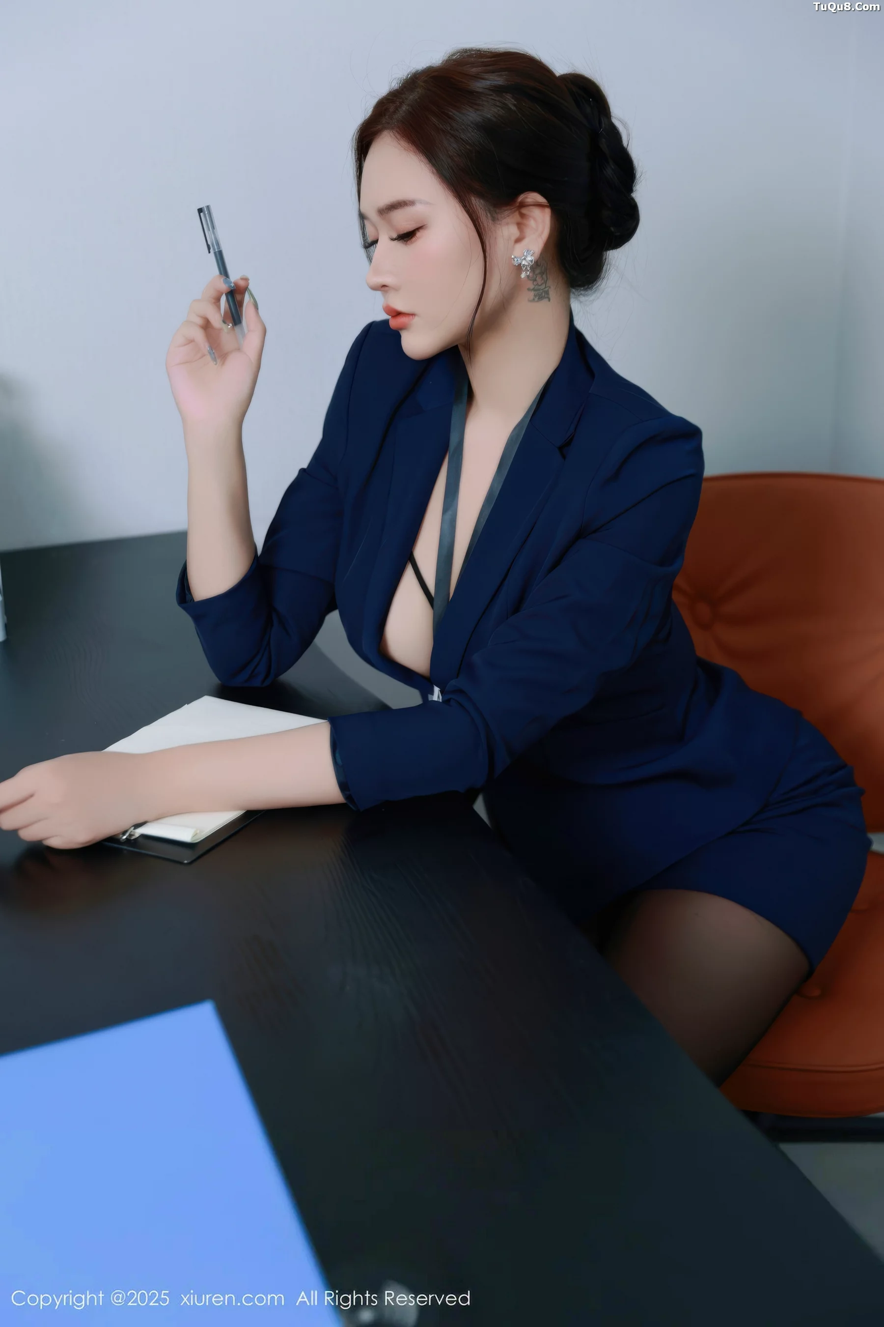 Xgyw.Org_[XiuRen秀人网]No.10751_模特娜比深色OL服饰露红色内衣配超薄黑丝秀凹凸身材诱惑写真75P