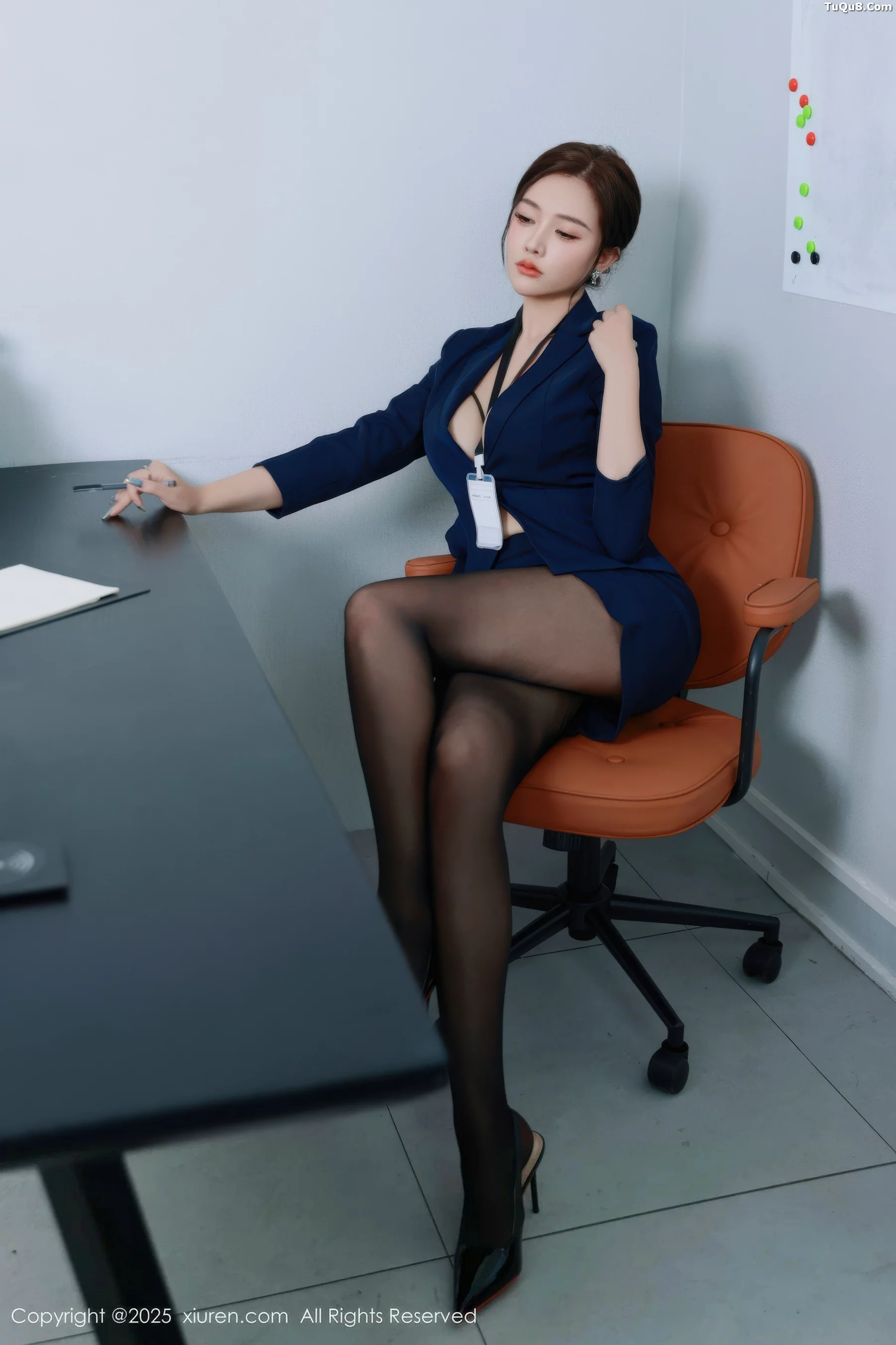 Xgyw.Org_[XiuRen秀人网]No.10751_模特娜比深色OL服饰露红色内衣配超薄黑丝秀凹凸身材诱惑写真75P