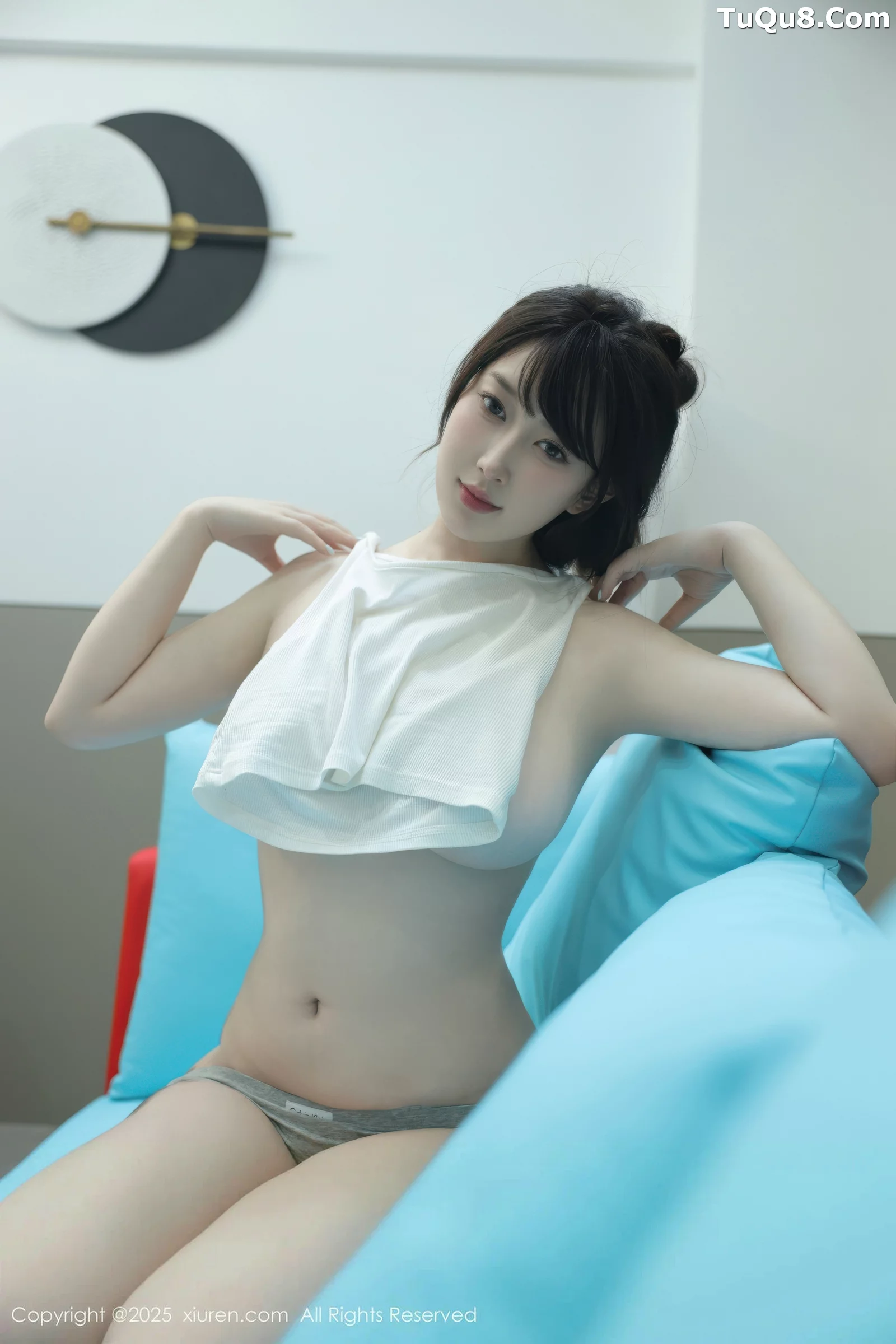 Xgyw.Org_[XiuRen秀人网]No.10676_模特李沁恩lrene性感白色居家上衣配灰色内衣秀丰腴身材诱惑写真70P