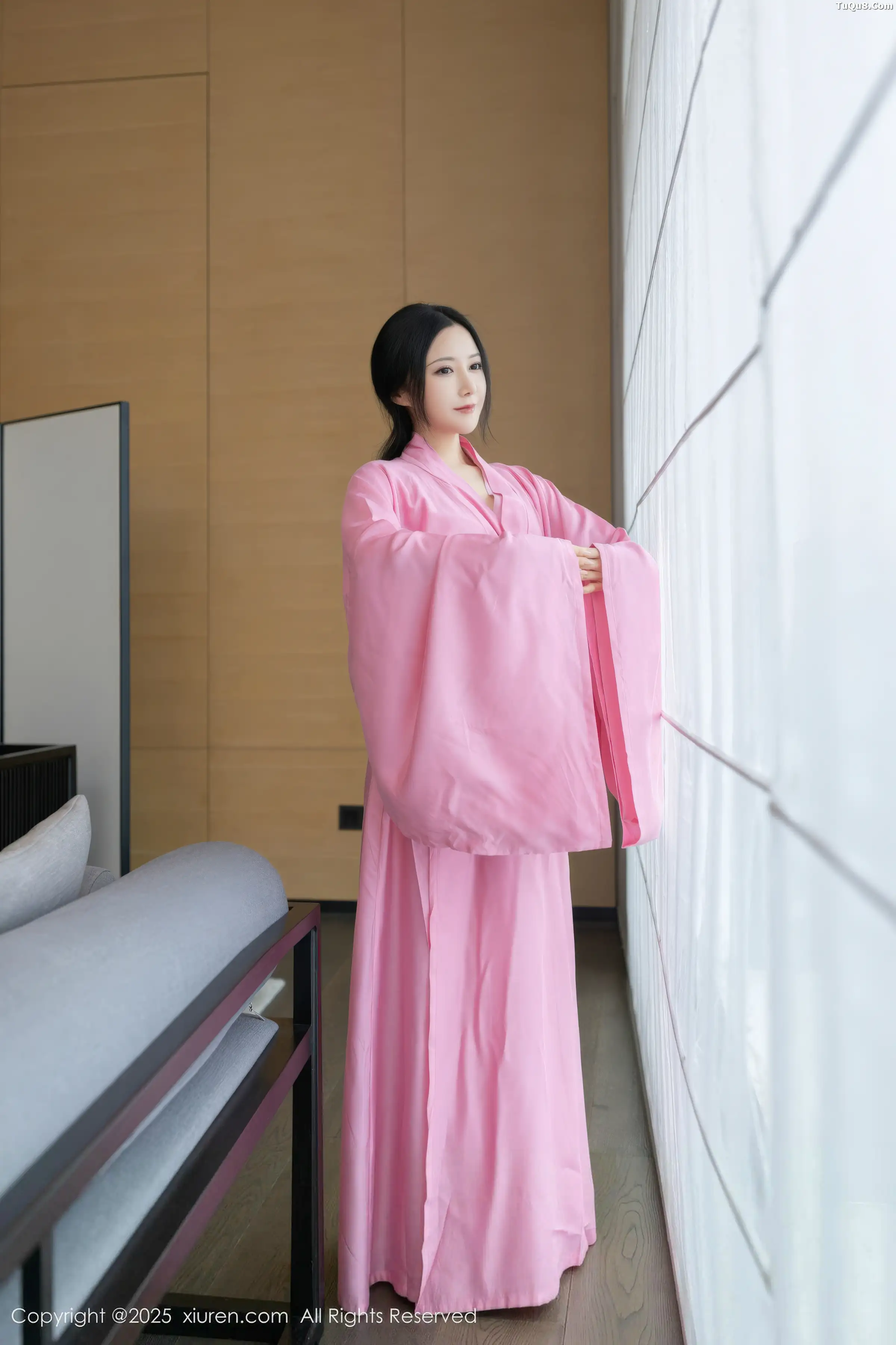 Xgyw.Org_[XiuRen秀人网]No.11049_模特鱼子酱Fish性感粉色月影纱配超薄肉丝秀曼妙身姿诱惑写真82P