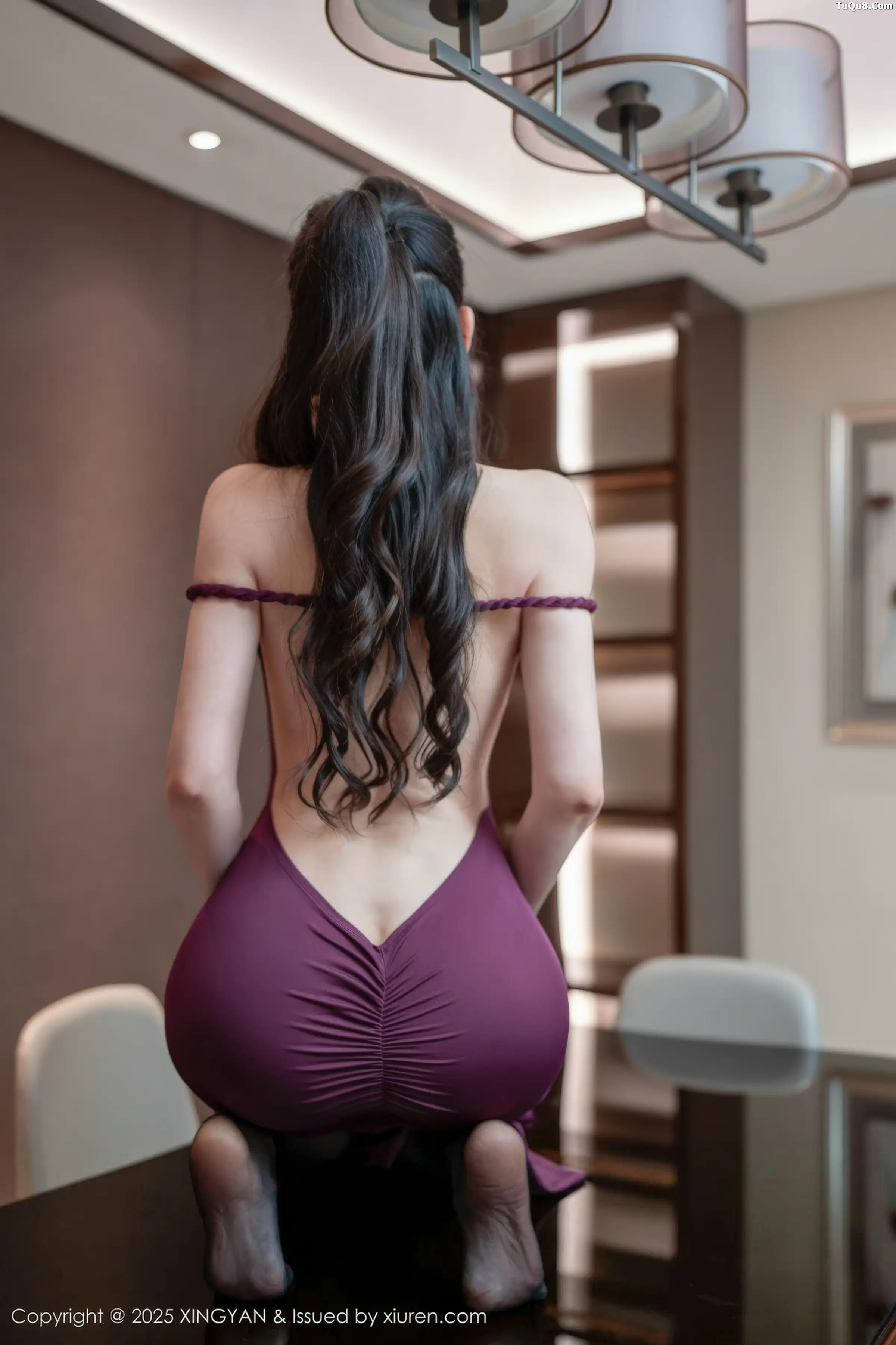 Xgyw.Org_[XINGYAN星颜社]VOL.436_女神李丽莎性感紫色连衣裙配黑丝吊袜秀完美身材撩人诱惑写真75P