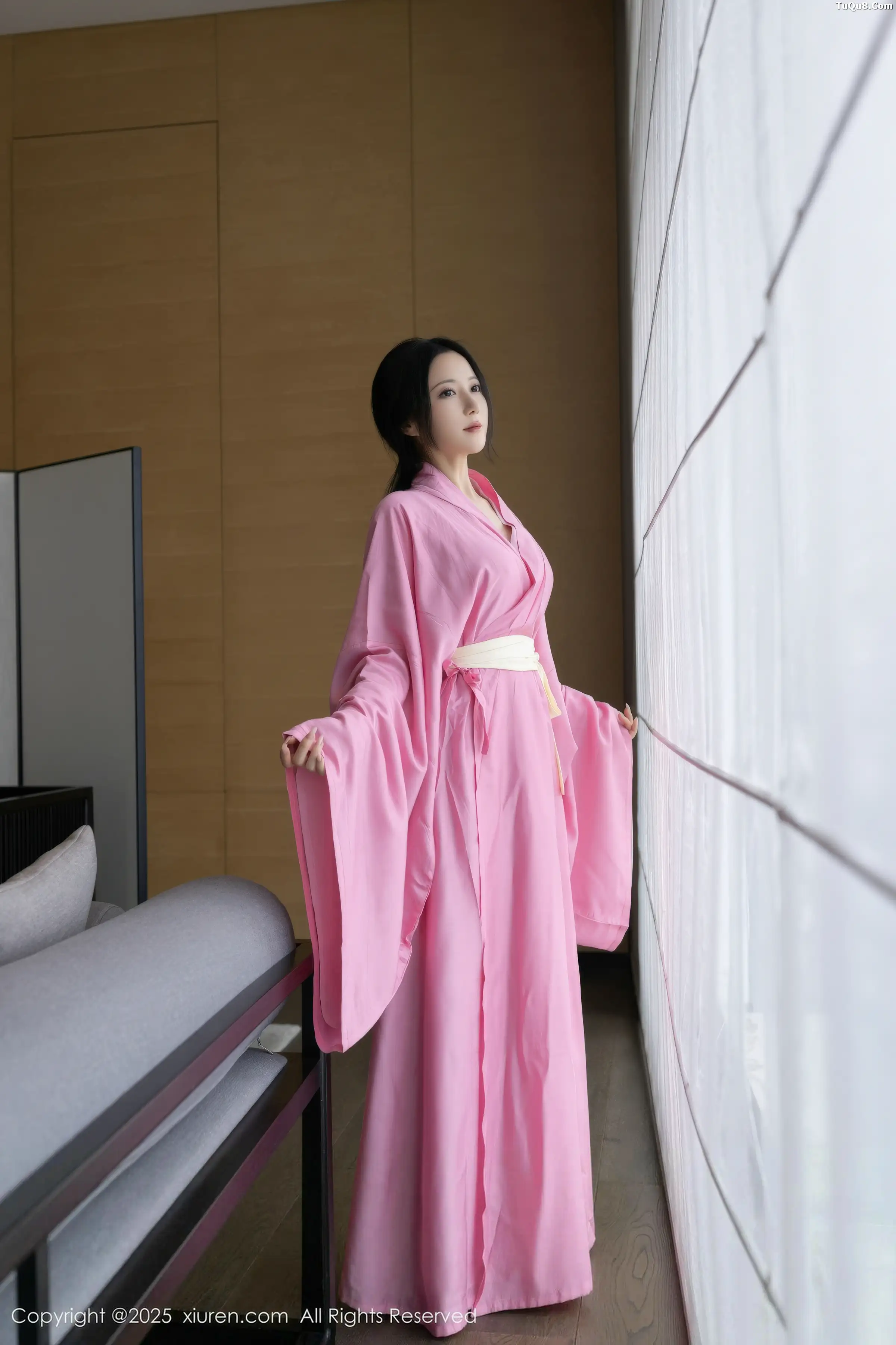 Xgyw.Org_[XiuRen秀人网]No.11049_模特鱼子酱Fish性感粉色月影纱配超薄肉丝秀曼妙身姿诱惑写真82P