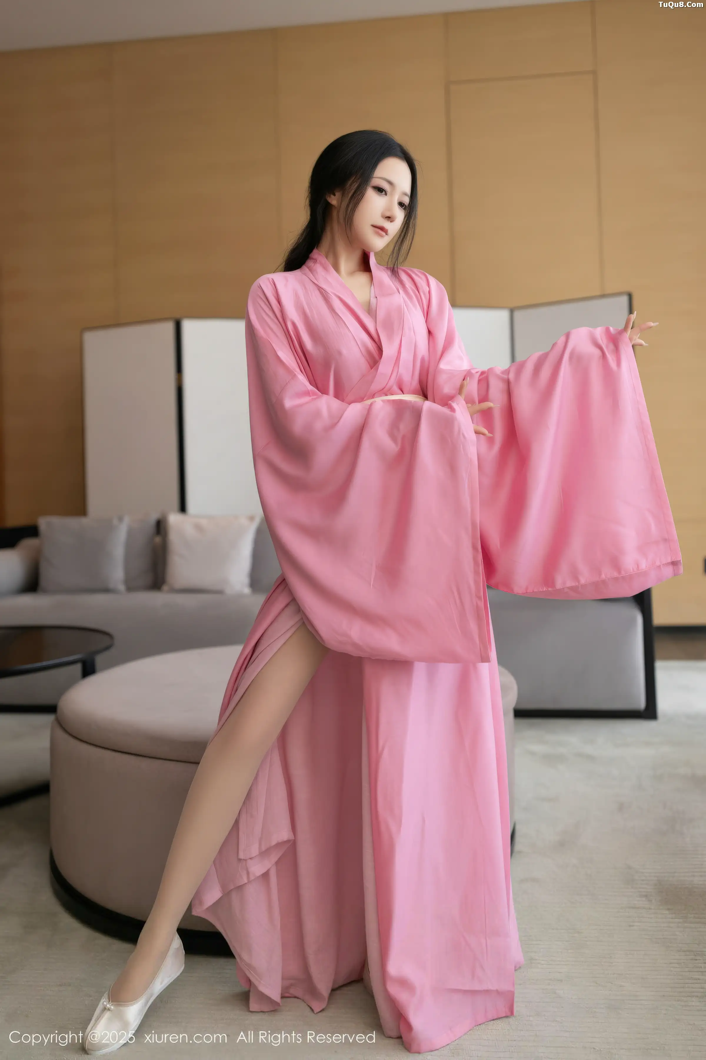 Xgyw.Org_[XiuRen秀人网]No.11049_模特鱼子酱Fish性感粉色月影纱配超薄肉丝秀曼妙身姿诱惑写真82P