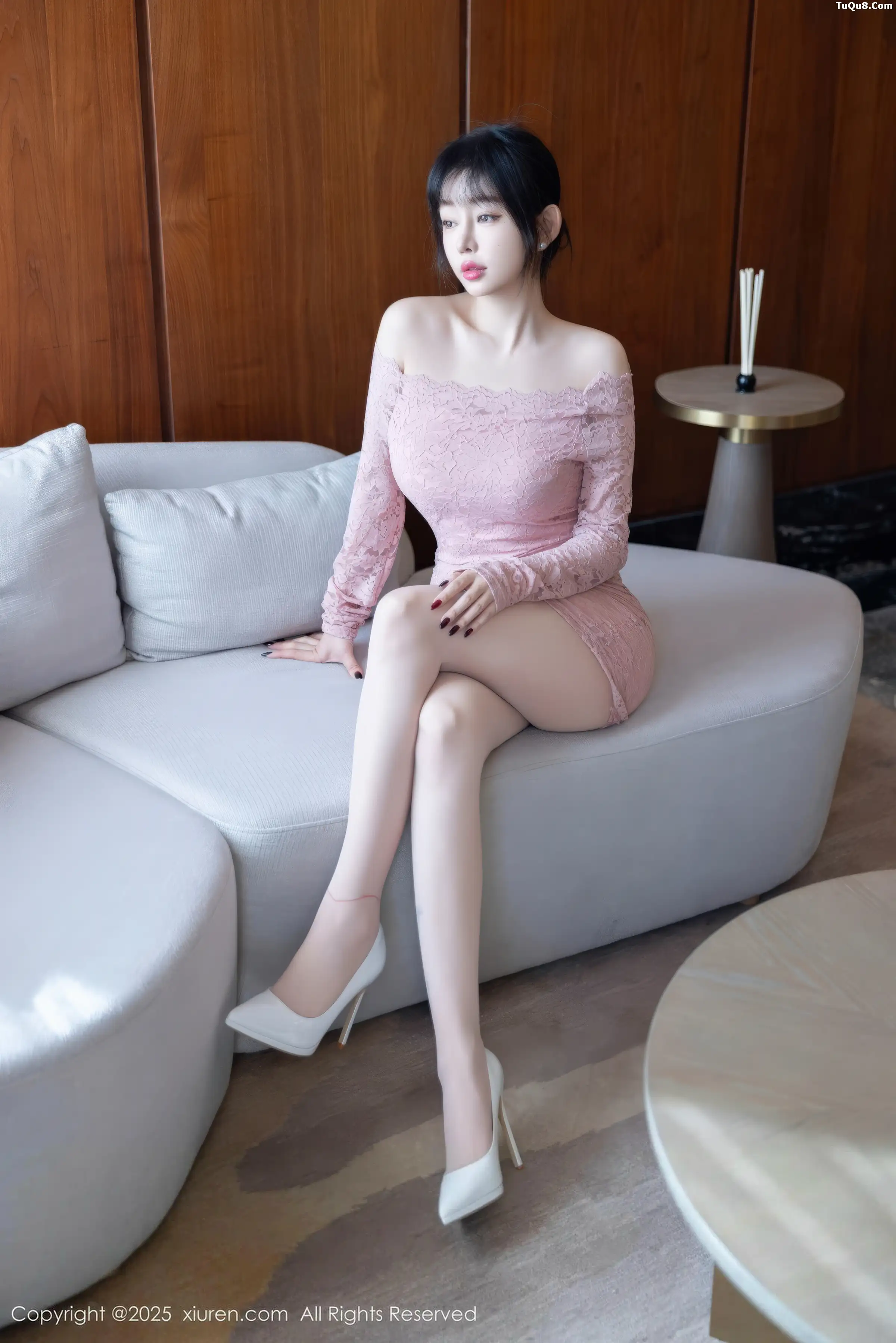 Xgyw.Org_[XiuRen秀人网]No.11043_女神王羽纯✨性感浅色连衣短裙配原色丝袜秀曼妙身姿诱惑写真77P