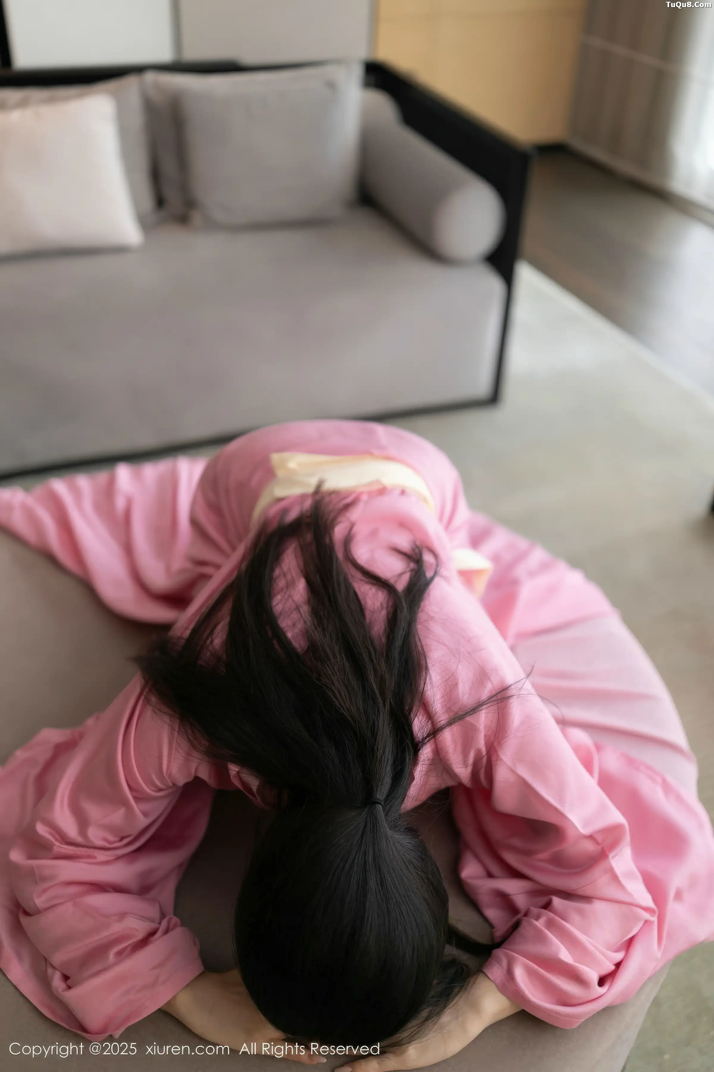 Xgyw.Org_[XiuRen秀人网]No.11049_模特鱼子酱Fish性感粉色月影纱配超薄肉丝秀曼妙身姿诱惑写真82P