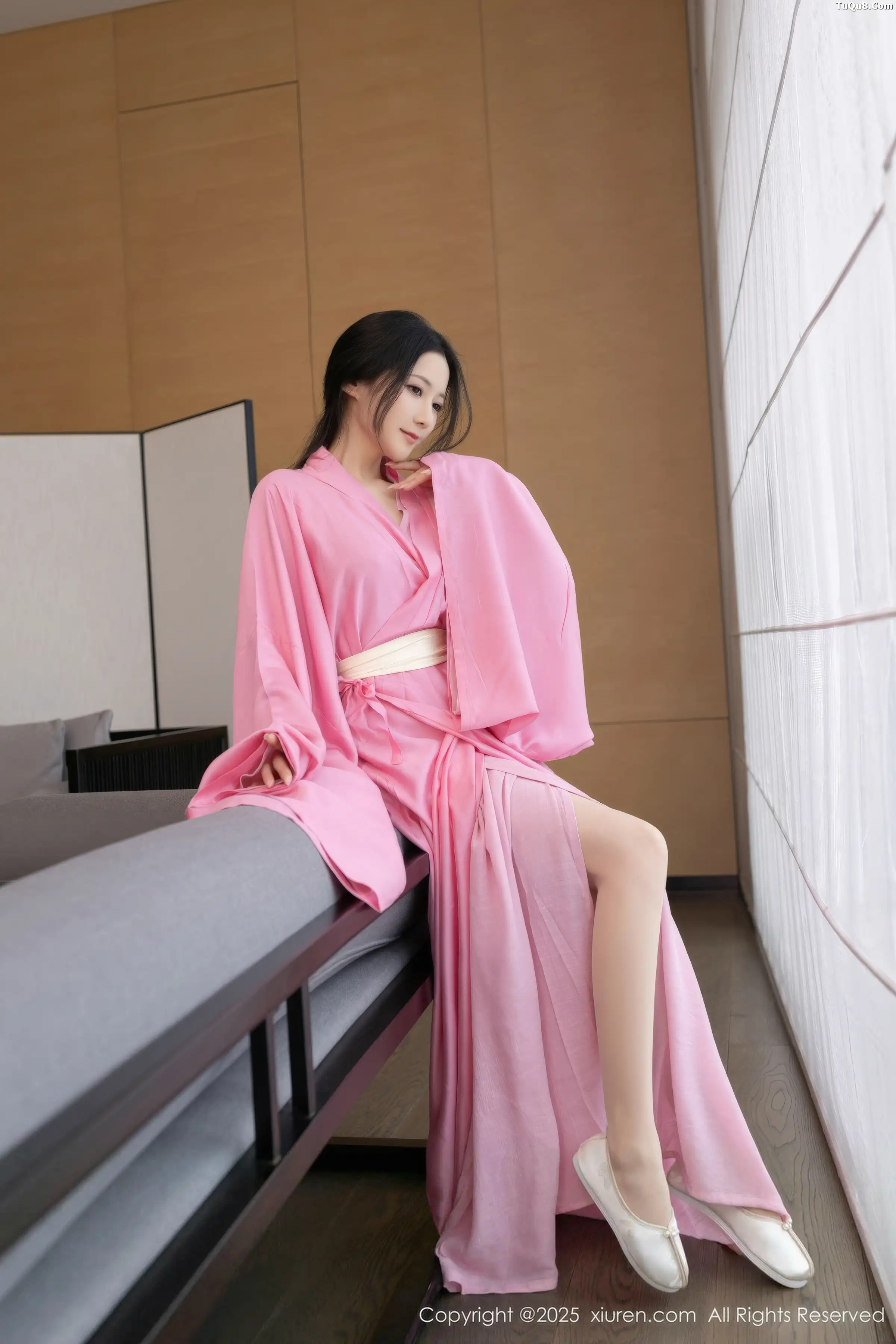 Xgyw.Org_[XiuRen秀人网]No.11049_模特鱼子酱Fish性感粉色月影纱配超薄肉丝秀曼妙身姿诱惑写真82P