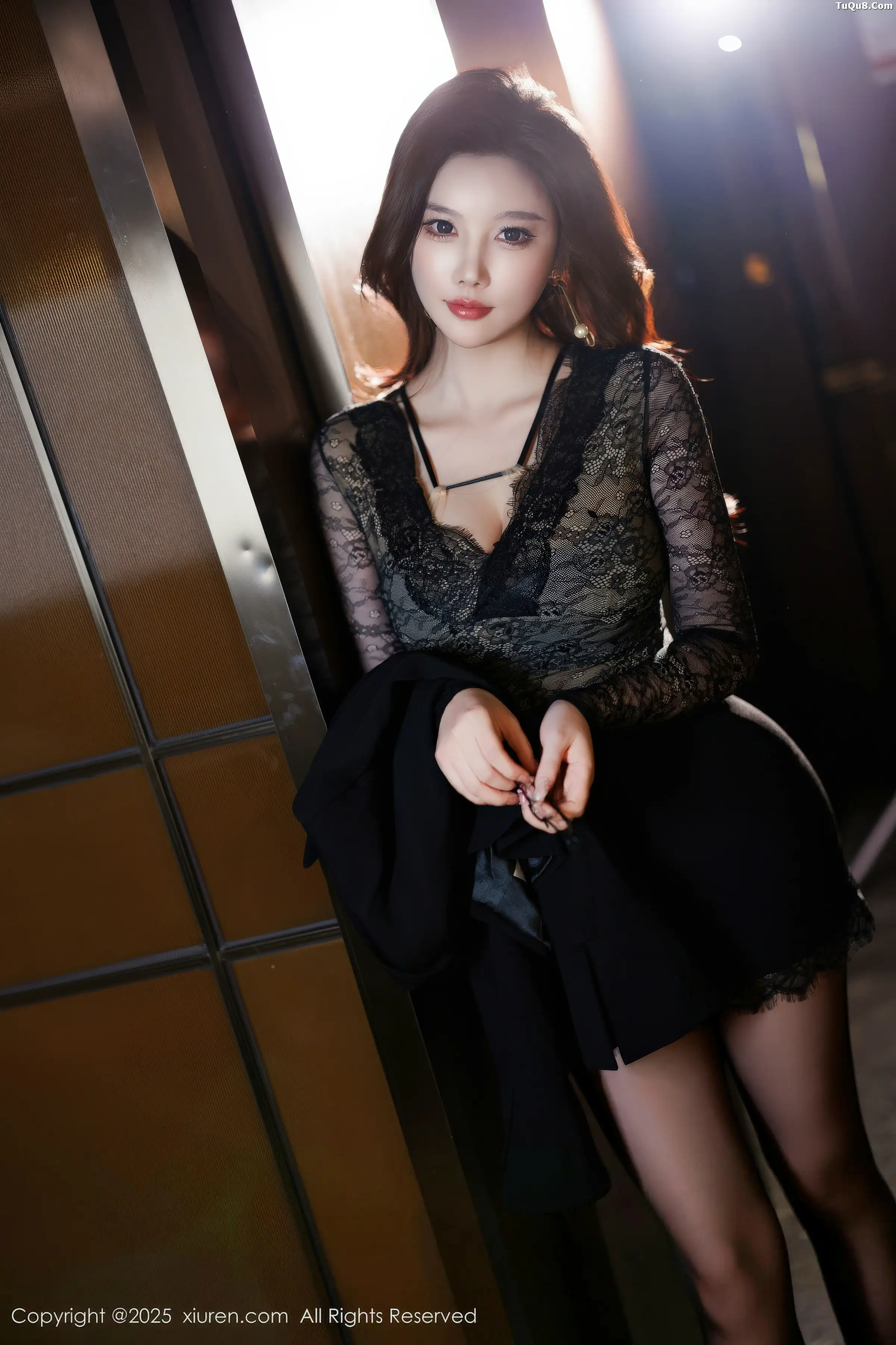 Xgyw.Org_[XiuRen秀人网]No.11035_女神CHENCHEN.性感黑色情趣内衣配超薄黑丝秀丰腴身材诱惑写真81P