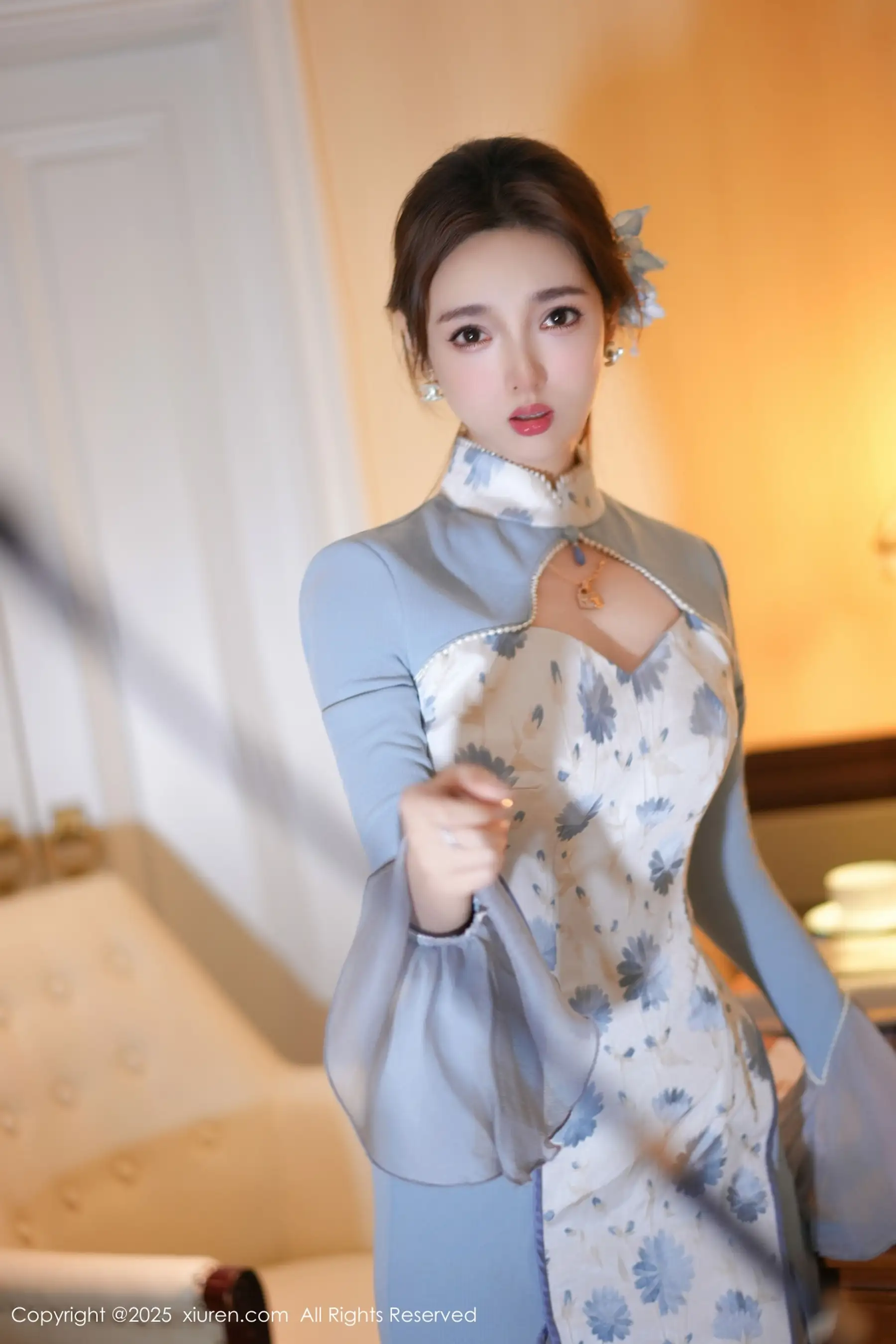 Xgyw.Org_[XiuRen秀人网]No.11033_模特Twins-桃桃性感蓝色连衣裙露白色内衣秀曼妙身姿诱惑写真80P