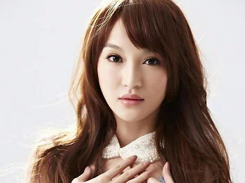 东方美色丽人美女歌手赵晨妍清新美丽写真12P