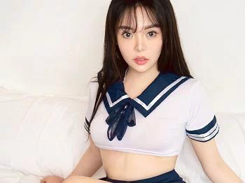 [Ugirls爱尤物]No.1816_嫩模爱元私房学生水手制服超短裙秀翘臀撩人诱惑写真35P