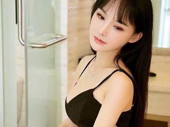 [Ugirls爱尤物]No.1833_嫩模夏夕私房黑色缕空连身裙低胸秀完美身材诱惑写真35P