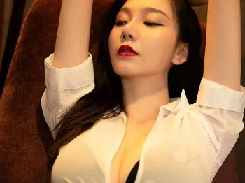 XiuRen第2807期_嫩模安然Maleah情趣小秘书主题私房撩裙露开档黑丝裤袜诱惑写真59P