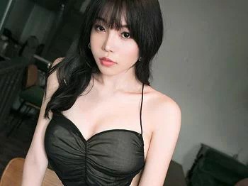 [Ugirls爱尤物]No.2022_嫩模芝芝Booty私房黑色薄纱吊裙透视秀豪乳翘臀极致诱惑写真35P