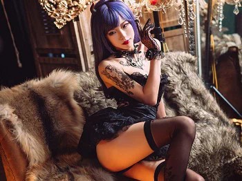 性感尤物清水由乃暗黑纹身主题私房薄纱裙配黑丝袜秀完美身材诱惑写真30P