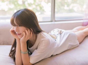 [喵糖映画]Vol.405_靓丽美少女私房白色卡通短袖长T秀翘臀美腿迷人诱惑写真42P