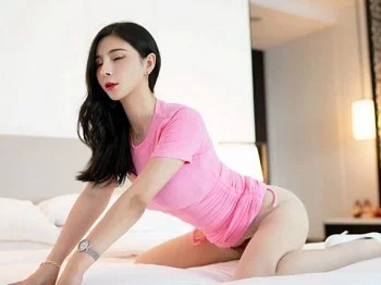 [FeiLin嗲囡囡]VOL.304_模特小蛮妖Yummy粉色高叉连体衣配开档肉丝撩人诱惑写真63P