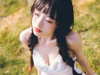 性感尤物清水由乃田园小清新主题户外薄透白纱服饰秀火辣身材撩人诱惑写真65P