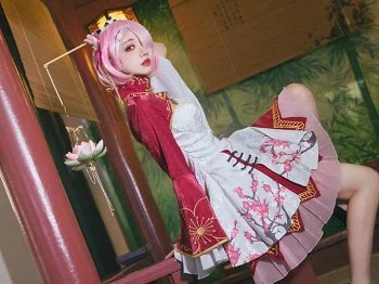 网络美女翰耐Cosplay套图合集主题明日方舟系列+英雄联盟系列性感写真113P