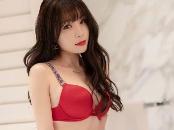 [XiaoYu画语界]Vol.693_女神芝芝Booty花纹衬衣配黑短裙半脱露黑丝裤袜秀翘臀诱惑写真86P