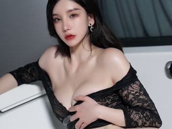 XiuRen第4641期_女神周于希Sally三亚旅拍黑色轻透上衣配无内黑丝秀翘臀诱惑写真86P