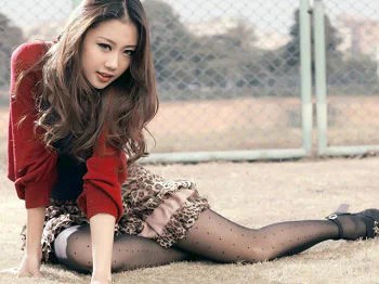 豹纹短裙美女超薄黑丝性感迷人写真8P