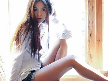 [UXING优星馆]Vol.015_嫩模王欣然牛仔裤加白衬衫秀完美身材清爽迷人写真55P