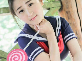 [UXING优星馆]Vol.017_嫩模煊煊sunny爱吃棒棒糖的连体泳装妹子性感写真50P