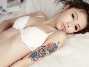 [TGOD推女神]2014.10.19_嫩模小瑜性感白色内衣现纹身展妖媚诱惑写真31P