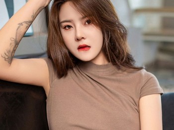 XiuRen第8359期_新人模特仙女爱自由浴室性感咖啡色连衣短裙秀完美身材诱惑写真60P