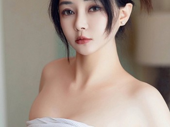 [HuaYang花漾]Vol.596_模特凯竹Quinn浴室场景性感蓝色情趣内衣秀丰腴身姿诱惑写真75P