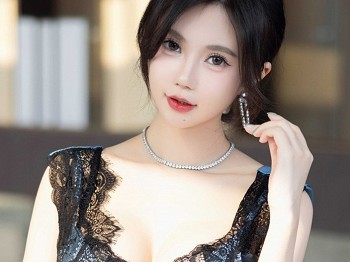 XiuRen第9310期_女神绮里嘉ula性感黑色蕾丝内衣配肉色丝袜秀完美身材诱惑写真94P