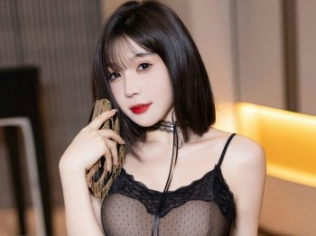 XiuRen第9339期_女神徐莉芝Booty性感黑色连衣裙+黑色连体网袜秀美腿诱惑写真82P