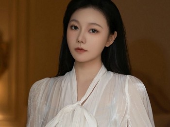 XiuRen第9613期_模特安然anran性感白衬衫配灰短裙露蓝色情趣内衣秀美腿诱惑写真80P