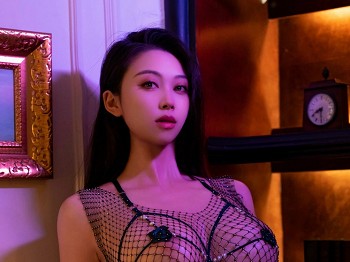 [XINGYAN星颜社]VOL.295_模特清妙性感黑色网纱露黑色情趣内衣秀丰腴身材惹火诱惑写真81P