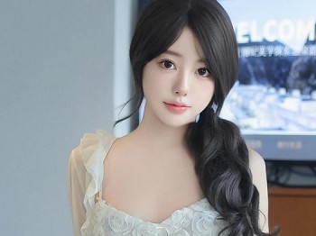 XiuRen第9851_模特桃妖夭浴室性感浅色连衣短裙配白丝袜湿身秀惹火身材诱惑写真113P