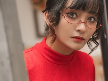 动漫博主洛璃LoLiSAMA隔壁太太主题性感红色连衣长裙露连体黑丝秀丰满身材诱惑写真113P
